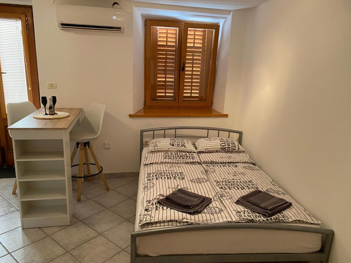 Apartment Rey Piran Exterior photo